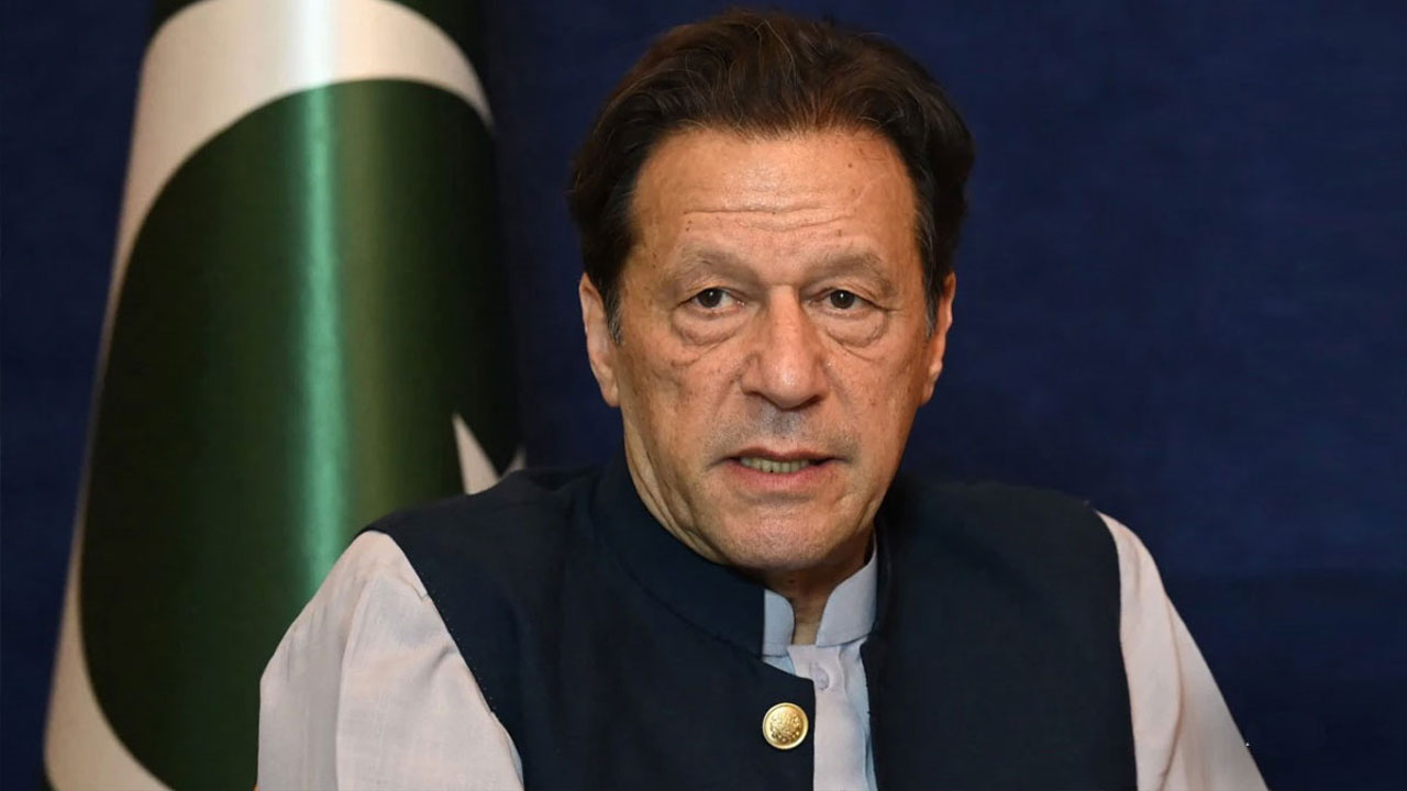 পাকিস্তানে ইমরান খানকে মুক্তি দিয়ে সর্বদলীয় বৈঠক আয়োজনের দাবি